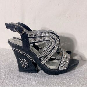 Wild Rose Carlene Black With Crystals All Over Formal Heels 7